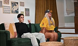 PAWG MILF Gin Lustig Fucks Lucky Guy